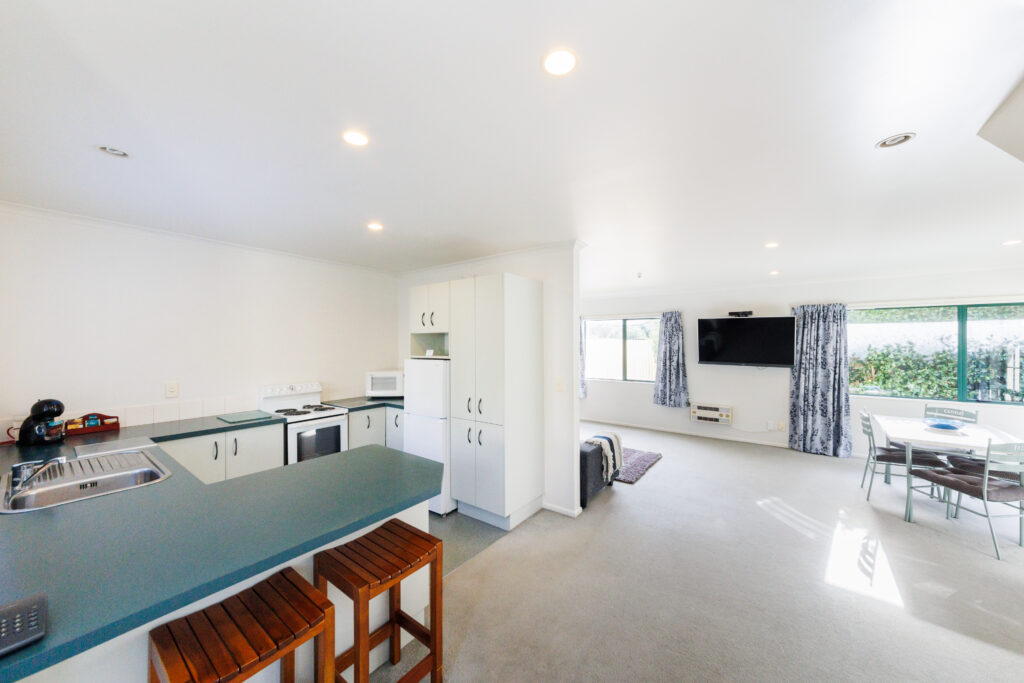 Two Bedroom 2 Story with Garden
