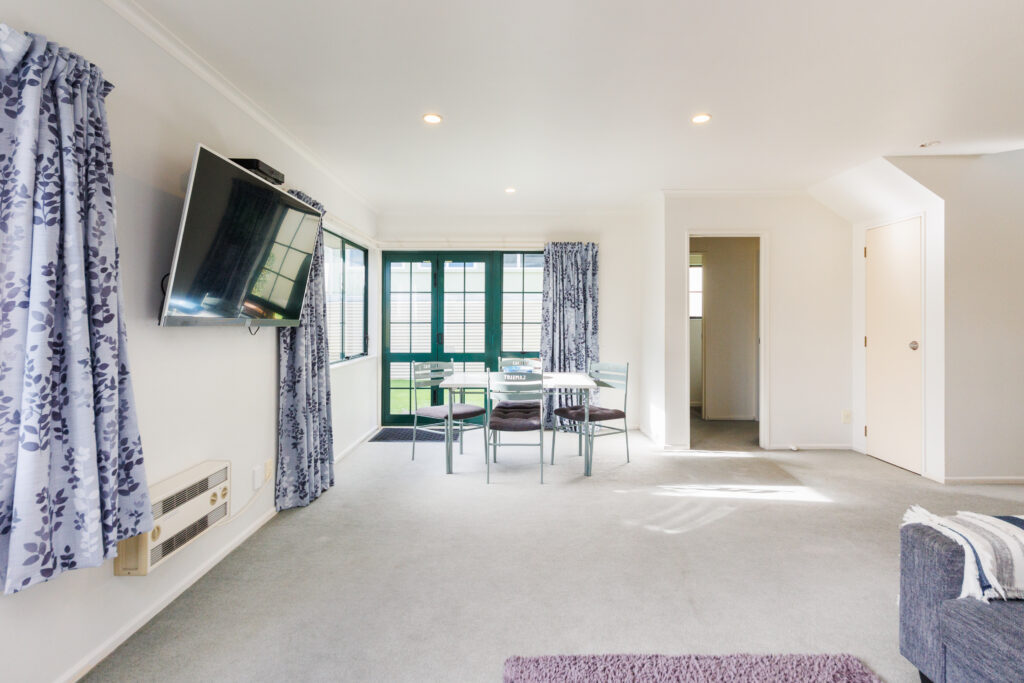 Two Bedroom 2 Story with Garden
