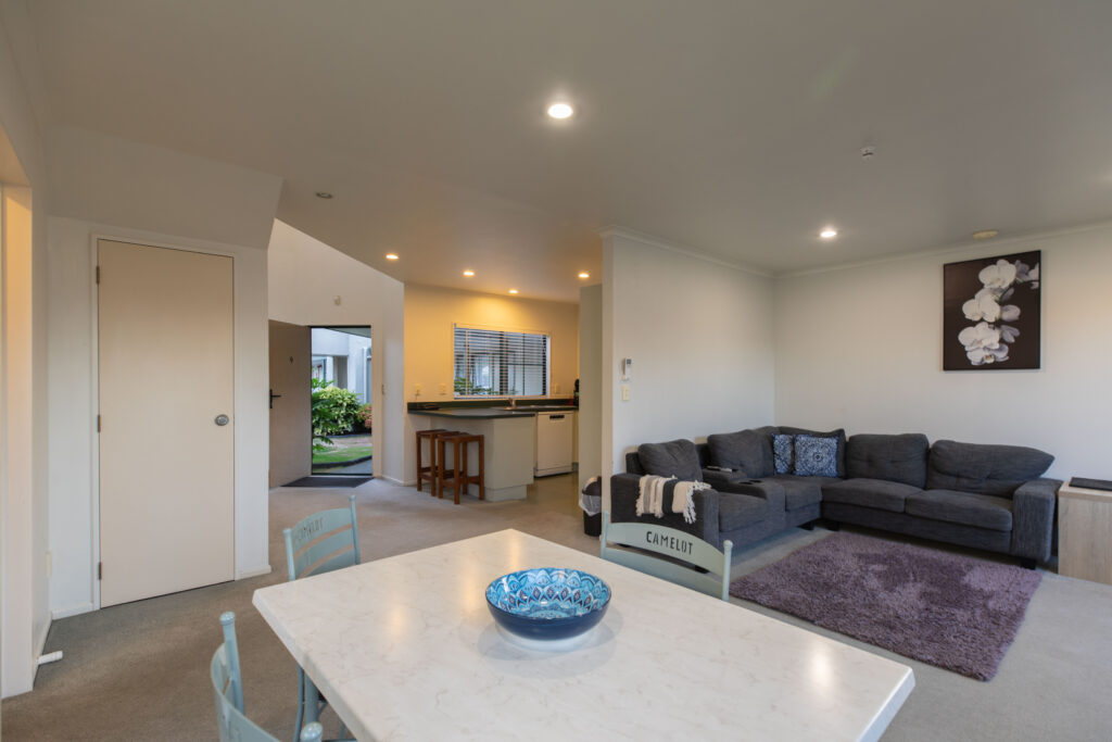 Two Bedroom 2 Story with Garden