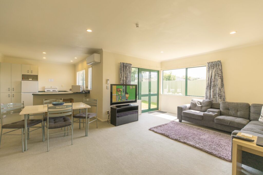 Two Bedroom 2 Story with Garden
