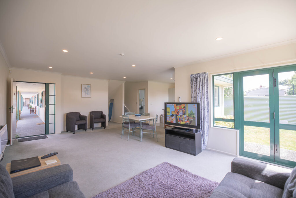 Two Bedroom 2 Story with Garden